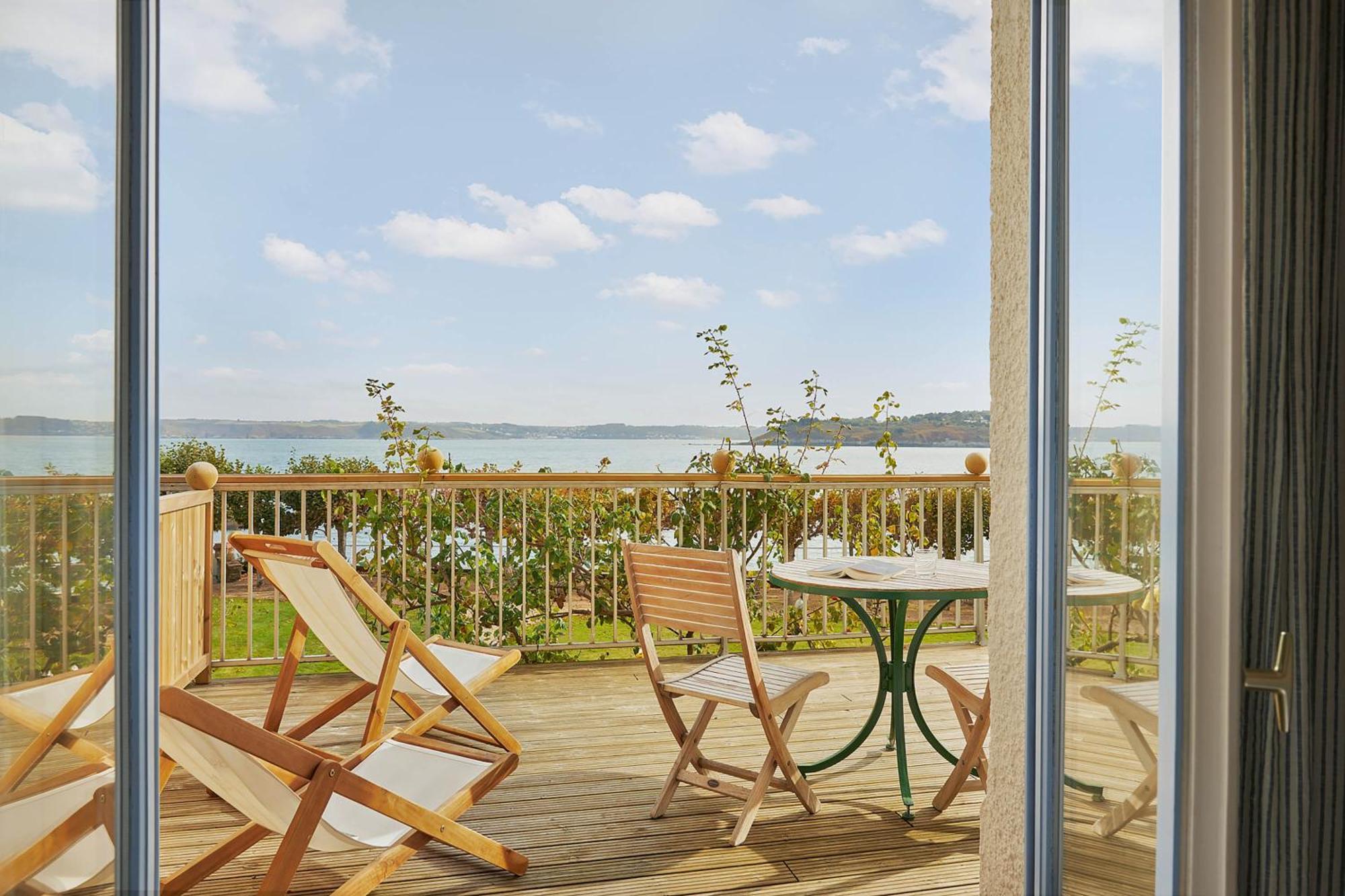 Le Grand Hotel Des Bains & Spa - Bretagne Locquirec Exteriör bild