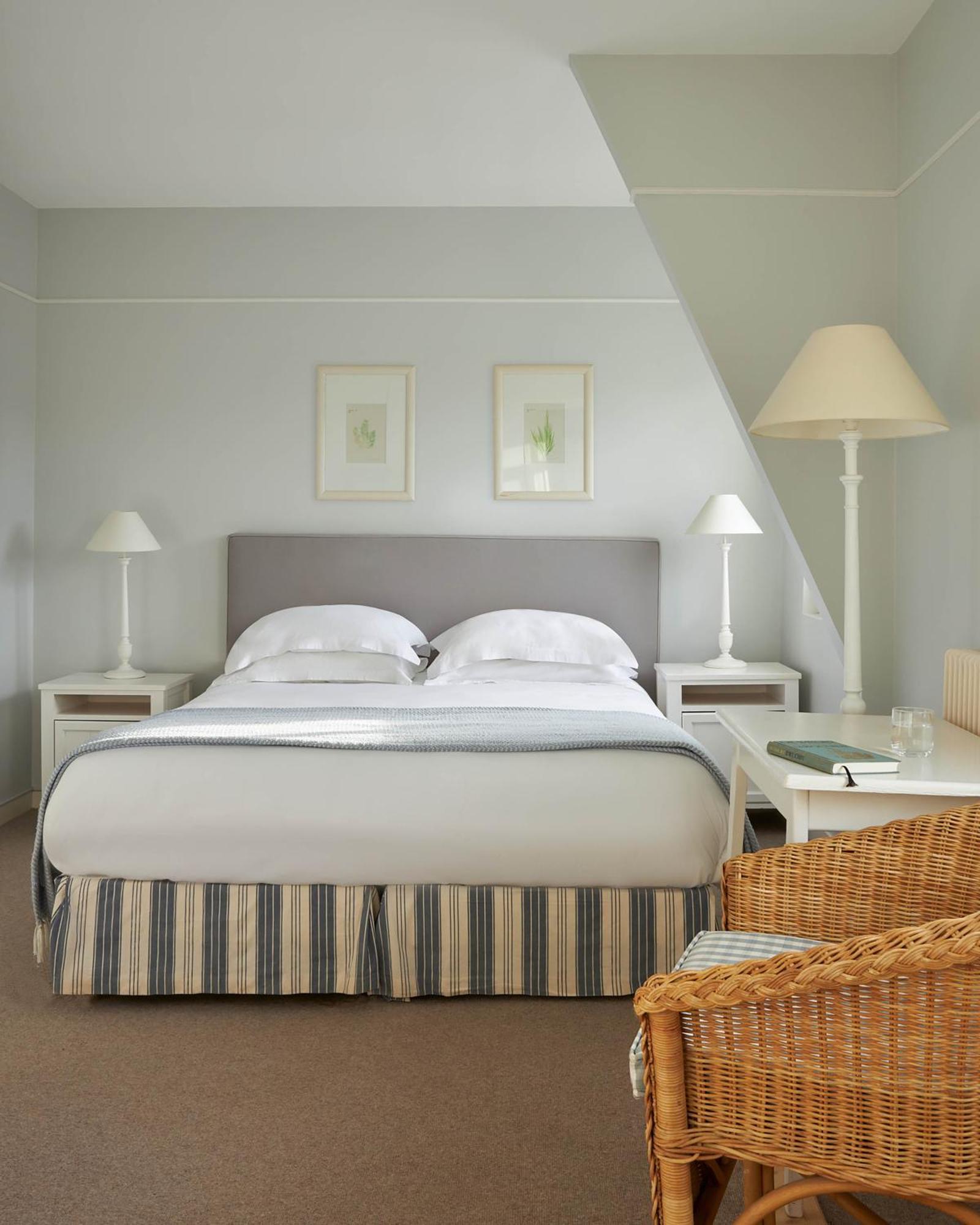 Le Grand Hotel Des Bains & Spa - Bretagne Locquirec Exteriör bild
