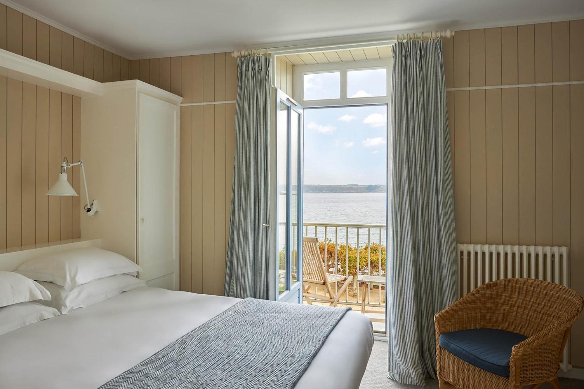Le Grand Hotel Des Bains & Spa - Bretagne Locquirec Exteriör bild